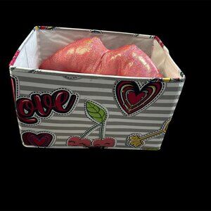 PB&J LOVE Basket and Lips Pillow Set EUC